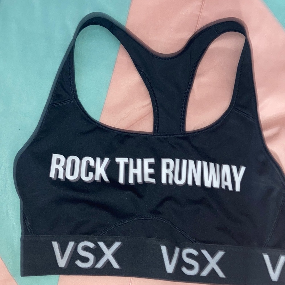 Sports bra